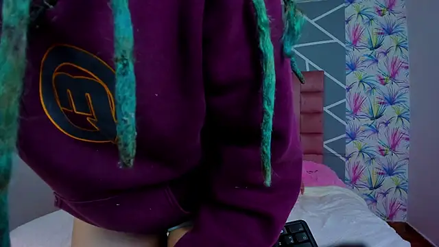 Snapshot of Asaray_T chatting on 03.12.25 Asaray T online show from 03.12.25