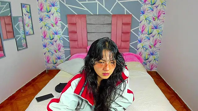 Snapshot of Asaray_T chatting on 03.14.25 Asaray T online show from 03.14.25