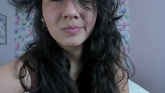 Snapshot of Asaray_T chatting on 03.18.25 Asaray T online show from 03.18.25