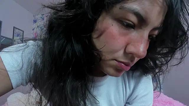 Snapshot of Asaray_T chatting on 03.19.25 Asaray T online show from 03.19.25