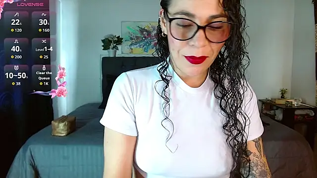 mia velvet1 online show from 09.24.25