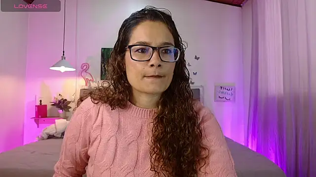 Rose Thompson1 online show from 04.16.26