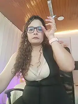 Rose Thompson1 online show from 07.05.26