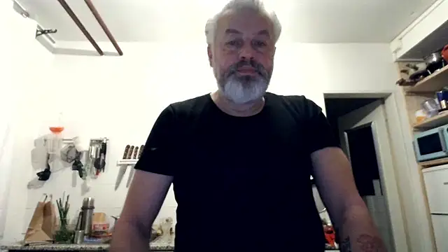 Snapshot of Berg_Boy chatting on 01.16.26 Berg Boy online show from 01.16.26