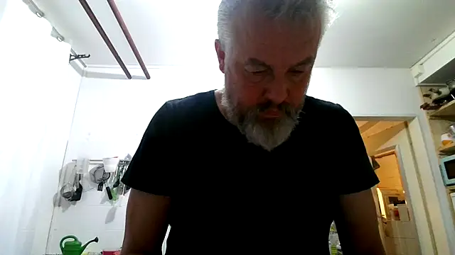 Snapshot of Berg_Boy chatting on 02.20.26 Berg Boy online show from 02.20.26