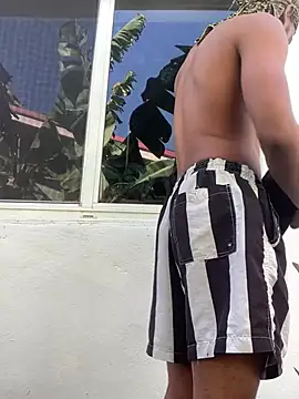 Snapshot of anthonyroth chatting on 03.20.25 anthonyroth online show from 03.20.25