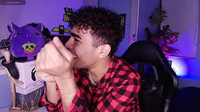 LucasCarterr  online show from 09.30.25