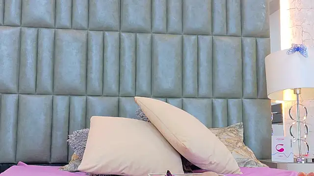 CamilaJohnston online show from 05.19.26