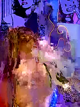 Snapshot of LoganPeny chatting on 03.21.25 LoganPeny online show from 03.21.25