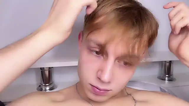 Snapshot of SlavaIsHere chatting on 03.11.25 SlavaIsHere online show from 03.11.25