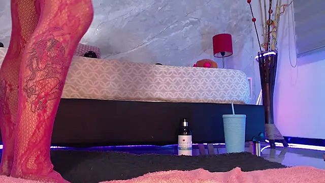 Snapshot of catmolly_ chatting on 03.13.25 catmolly  online show from 03.13.25