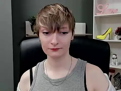 hottieBlair online show from 10.21.25