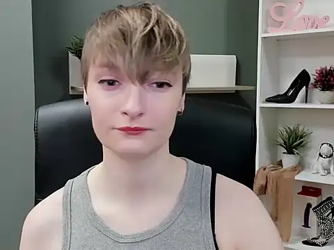 hottieBlair online show from 11.04.25