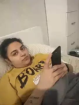 Veramaia online show from 03.14.25