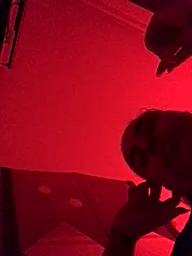 Veramaia online show from 11.19.25