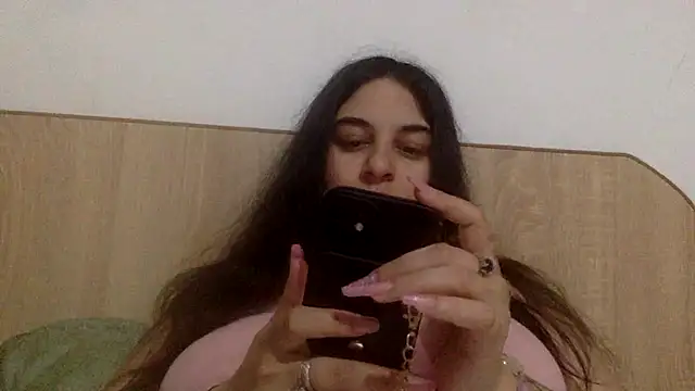 Veramaia online show from 05.16.26