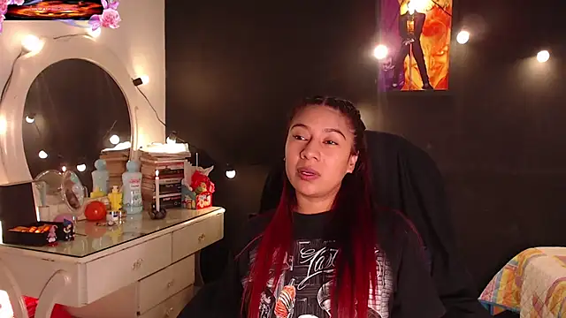 Snapshot of yes0225 chatting on 10.14.25 yes0225 online show from 10.14.25