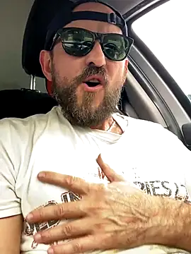 Snapshot of Rimmingtop chatting on 09.30.25 Rimmingtop online show from 09.30.25