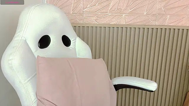 Gaviluc  online show from 11.26.25