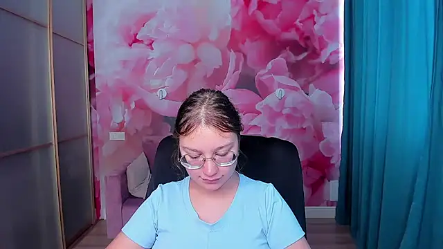 AngelinaLow online show from 09.23.25