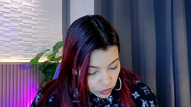 Snapshot of TiffanyWalk chatting on 10.23.25 TiffanyWalk online show from 10.23.25