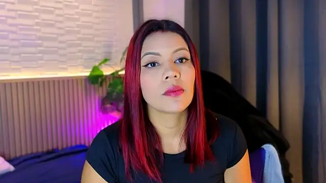 TiffanyWalk online show from 11.14.25