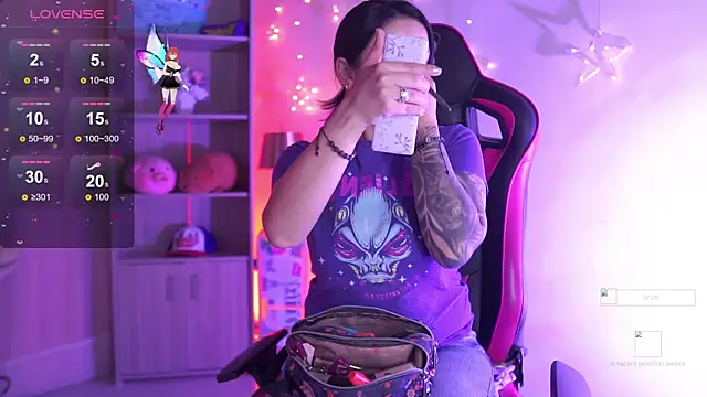 Madison Mayer online show from 11.07.25