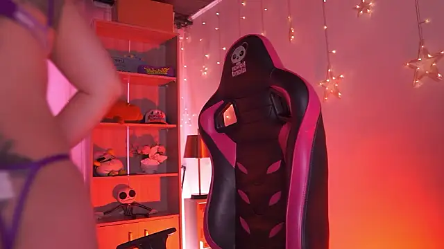 Madison Mayer online show from 02.18.26