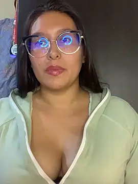 Snapshot of cloe_starr chatting on 03.18.25 cloe starr online show from 03.18.25
