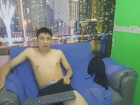 Snapshot of dario_ventura0 chatting on 03.13.25 dario ventura0 online show from 03.13.25