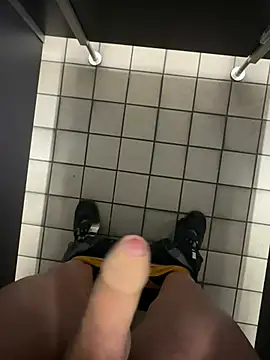 Snapshot of wassermann8484 chatting on 03.22.25 wassermann8484 online show from 03.22.25