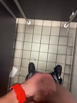 Snapshot of wassermann8484 chatting on 10.31.25 wassermann8484 online show from 10.31.25