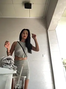 Snapshot of linger-23 chatting on 09.26.25 linger-23 online show from 09.26.25