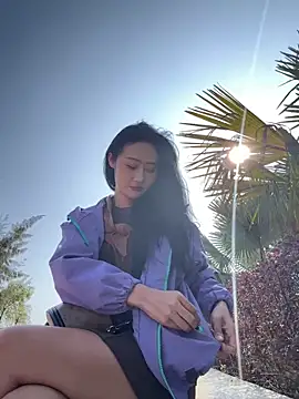 linger-23 online show from 12.05.25