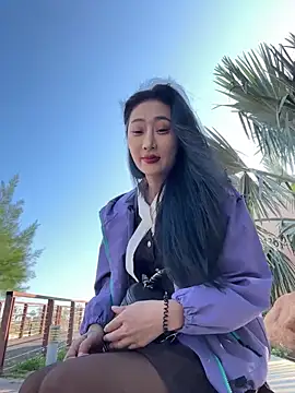 linger-23 online show from 12.17.25