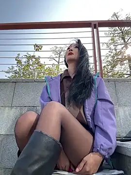 linger-23 online show from 12.21.25