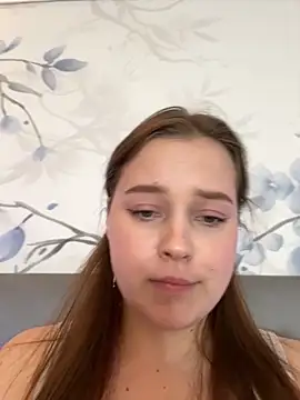 Snapshot of Cute_kitty- chatting on 09.18.25 Cute kitty- online show from 09.18.25