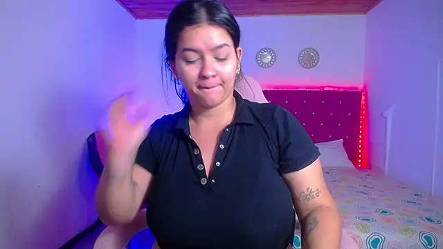 kriss sweetboobs10 online show from 12.16.25