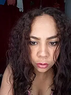 Zafiiiro  online show from 03.15.25