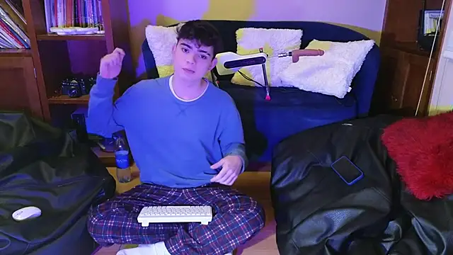 lukeboyce33 online show from 01.07.26