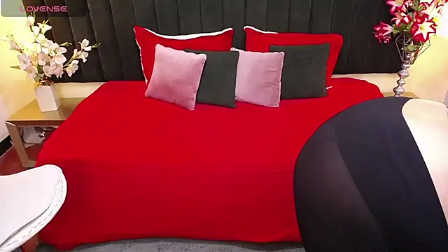 ailyn maury online show from 10.09.25