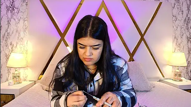 Candy Roose online show from 10.30.25