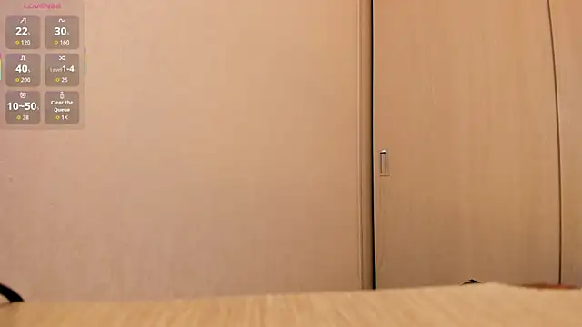 Snapshot of rouse__hallberg chatting on 11.15.25 rouse hallberg online show from 11.15.25