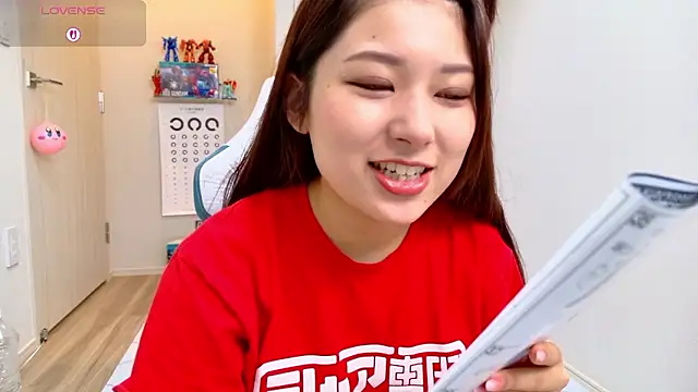 Snapshot of miharu01 chatting on 10.21.25 miharu01 online show from 10.21.25