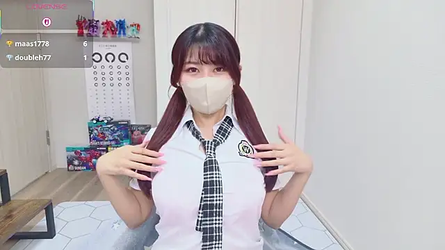 Snapshot of miharu01 chatting on 02.15.26 miharu01 online show from 02.15.26