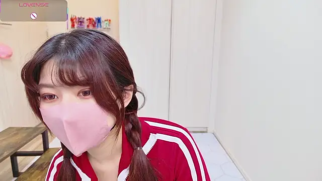 Snapshot of miharu01 chatting on 02.27.26 miharu01 online show from 02.27.26