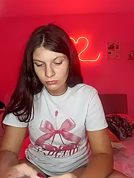 Snapshot of MeCherryy chatting on 09.16.25 MeCherryy online show from 09.16.25