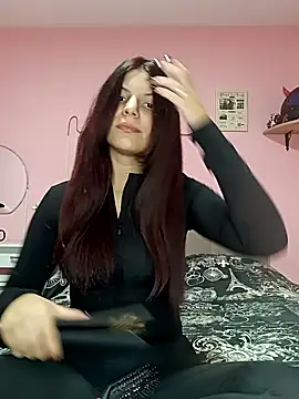 Snapshot of MeCherryy chatting on 09.26.25 MeCherryy online show from 09.26.25