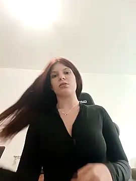 Snapshot of MeCherryy chatting on 10.21.25 MeCherryy online show from 10.21.25