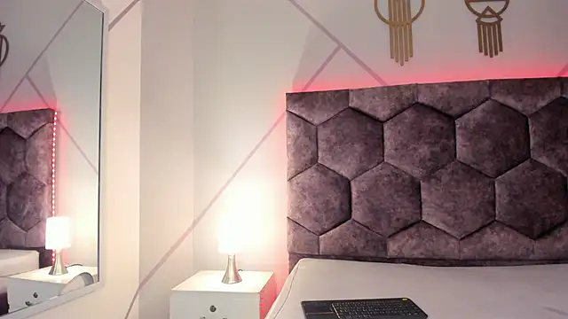 Chloe Durand  online show from 03.16.25